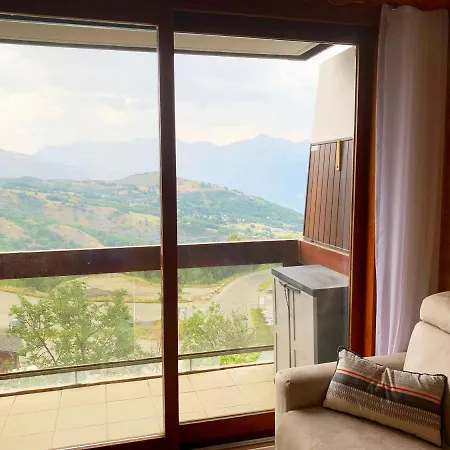 Avec Balcon Au Pied Des Pistes De דירה